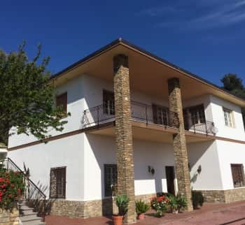 Villa in Bordighera mit Hof und Pool