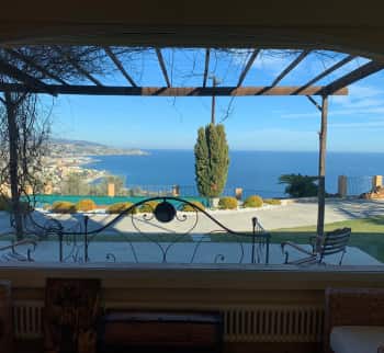 Villa zur Miete in Sanremo für den Sommer